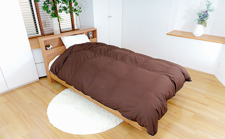 羽毛ファミリア 肌掛／寝袋